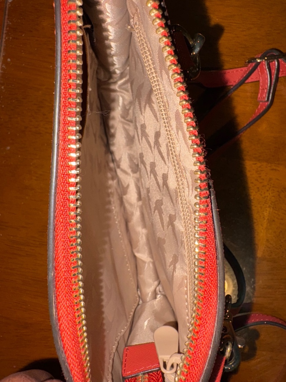 Lo & Sons Waverley  Small- Saffiano Leather - Picture 4 of 6